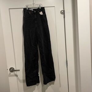 Zara Wide-Leg Black Jeans new